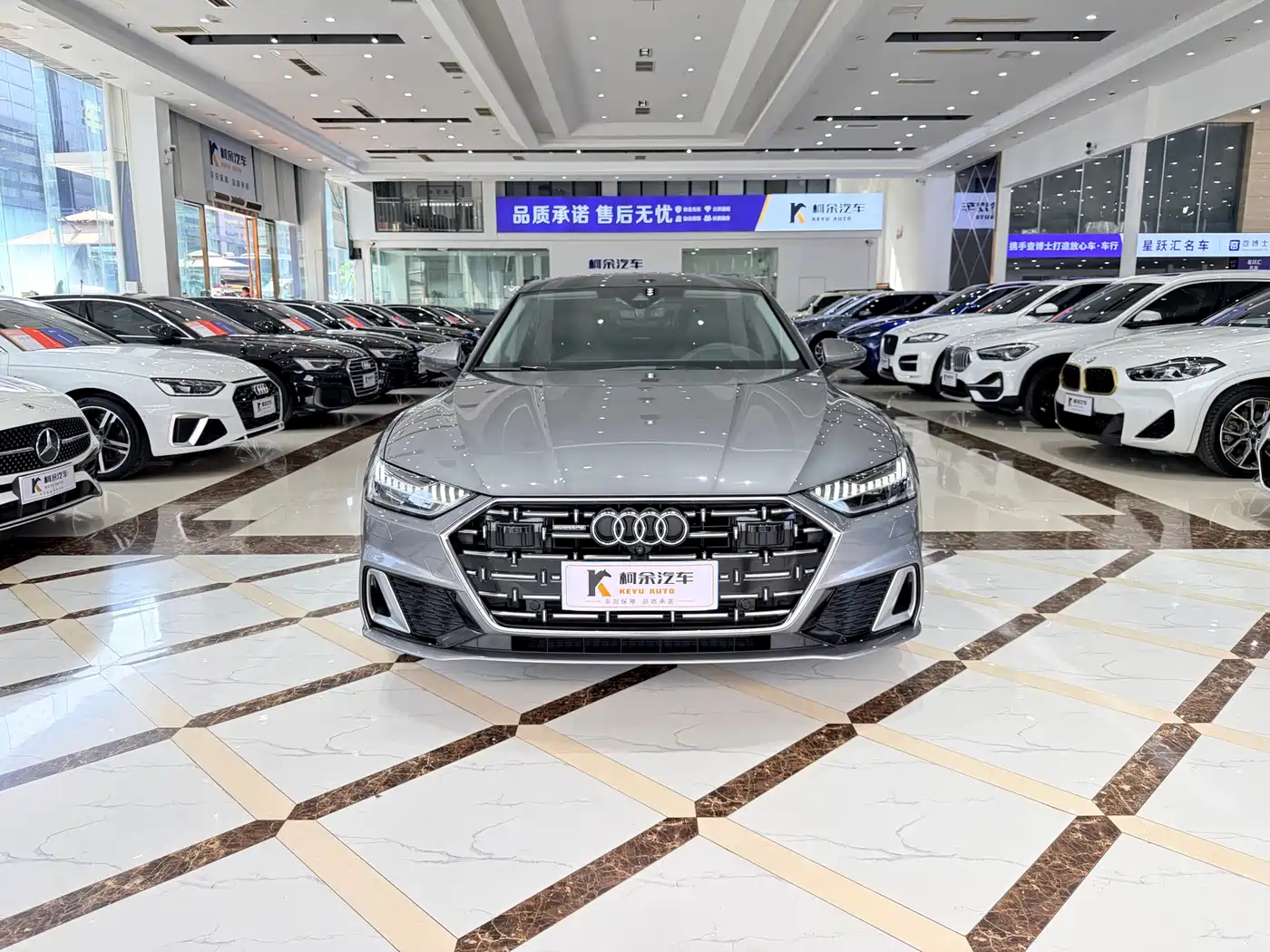 Audi A7L 2024 45TFSI quattro S-line Vision Edition Crystal Package фото 3