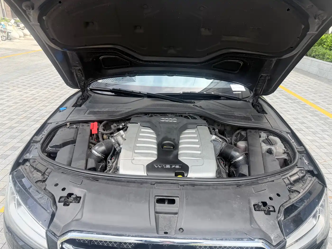 Audi A8 2014 A8L 6.3 FSI W12 quattro Flagship фото 30