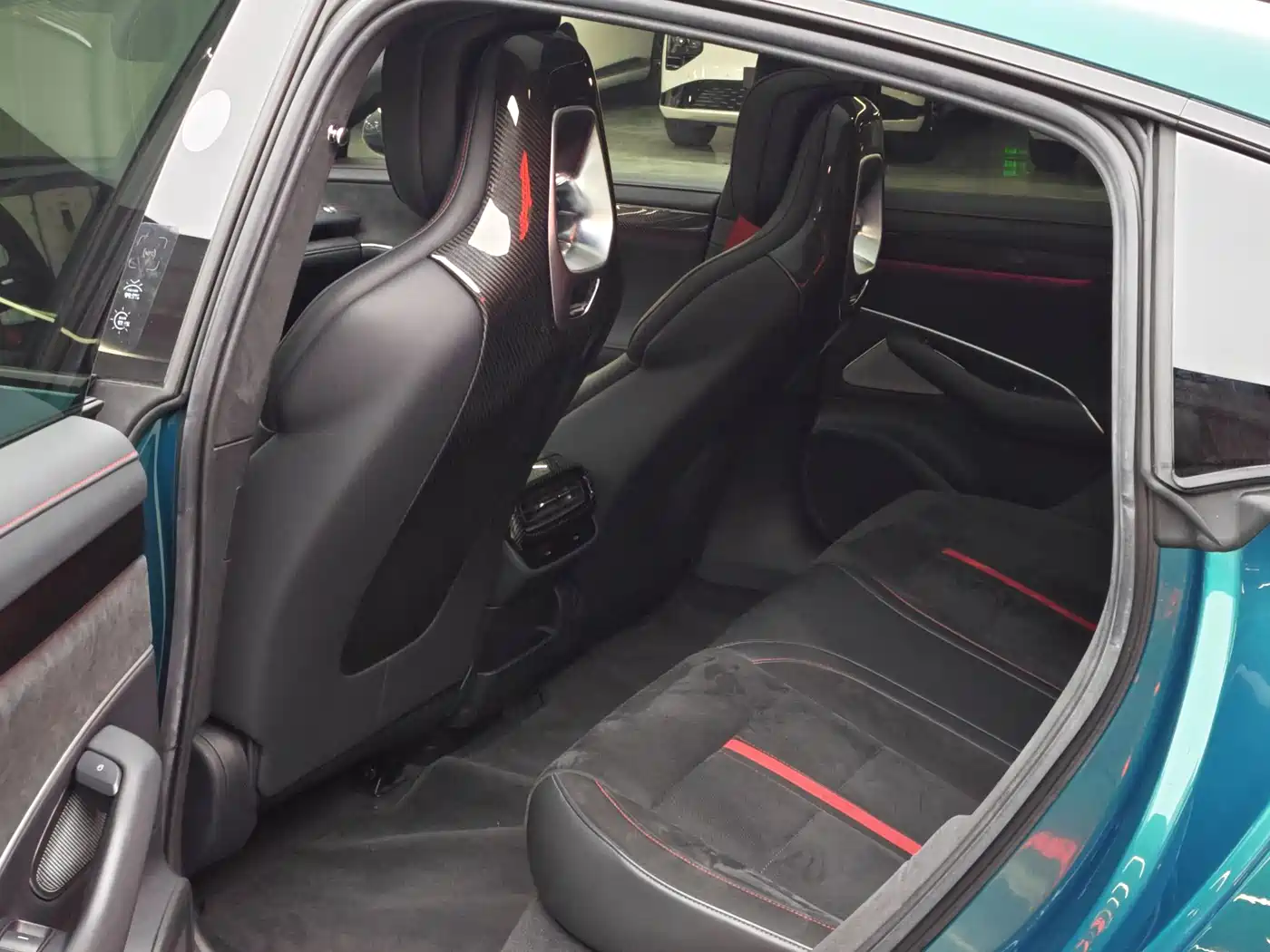 XIAOMI CAR XIAOMI SU7 ULTRA