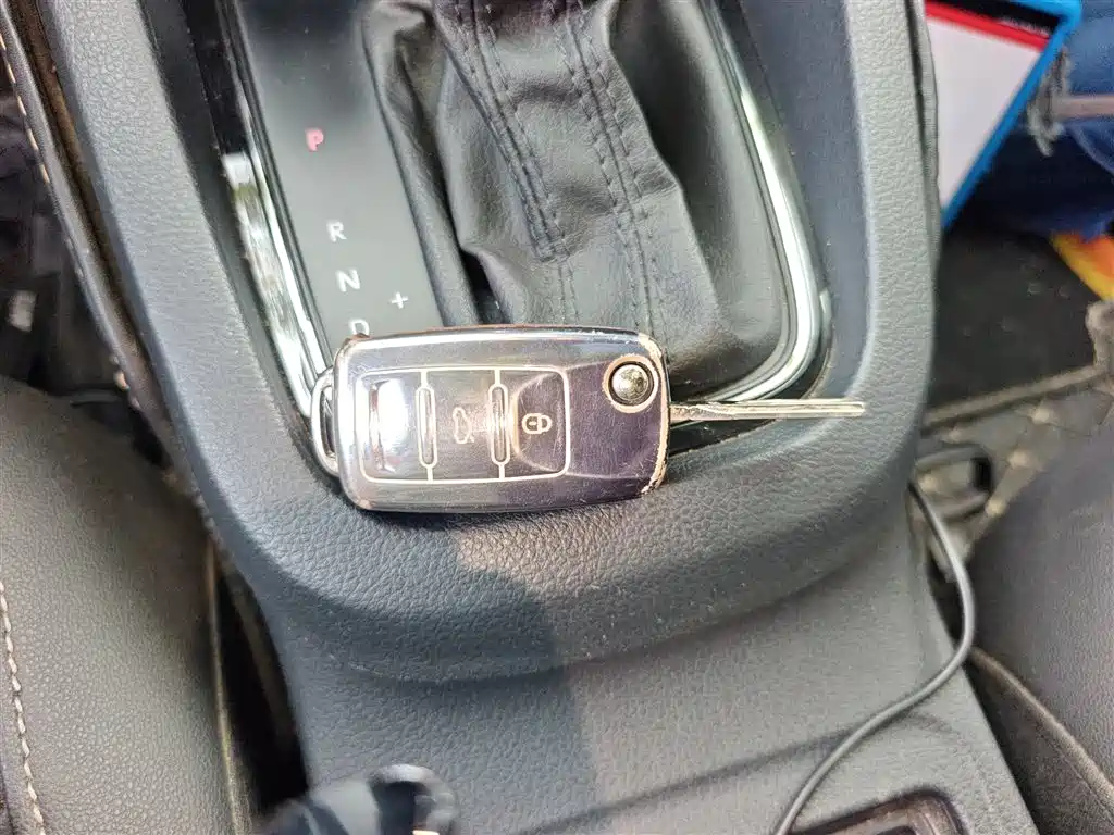 Volkswagen Sagitar 2018 1.6L Automatic Comfort фото 9