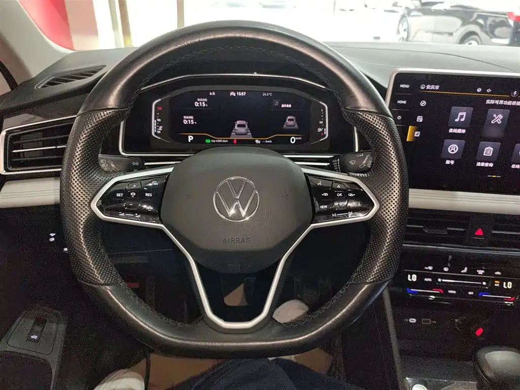 Volkswagen Tiguan L 2022 330TSI Automatic 2WD Smart Edition фото 7
