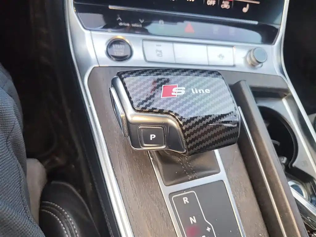 Audi A6L 2023 Facelift 45 TFSI quattro Exclusive Dynamic фото 7
