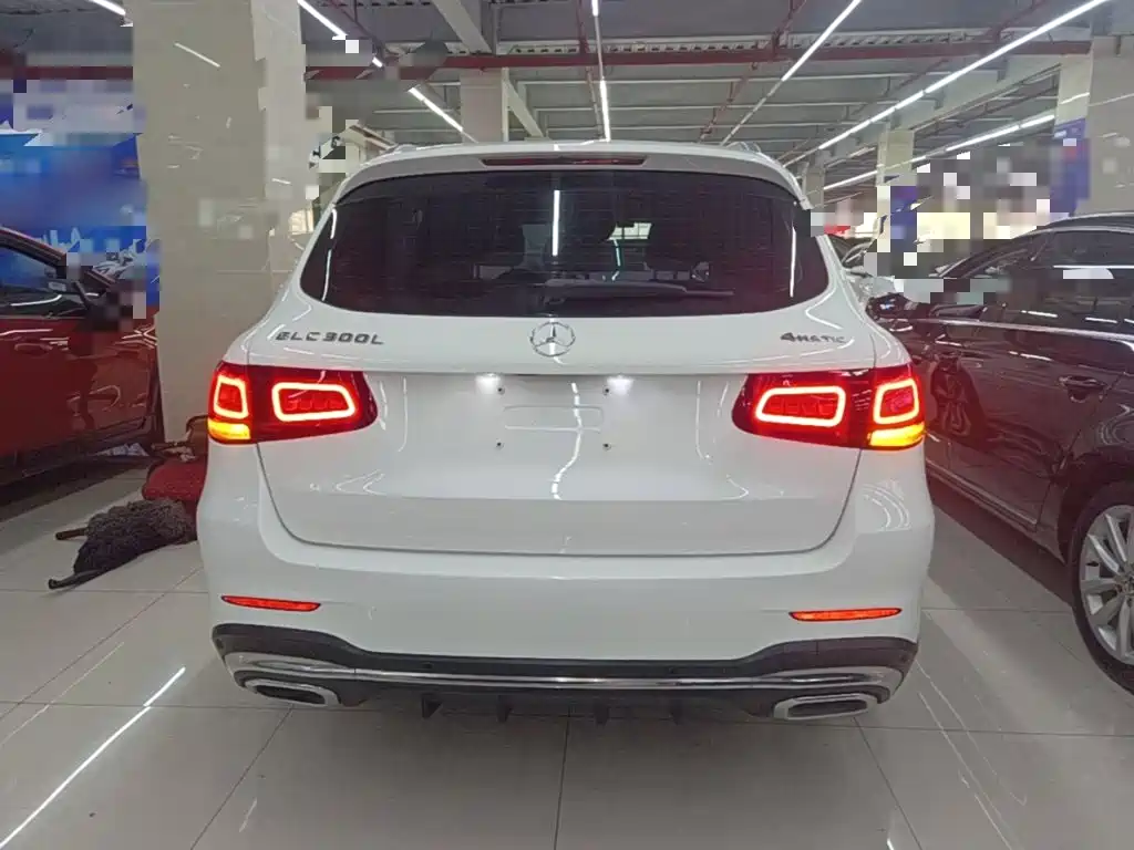 Фото 6 - Mercedes-Benz GLC