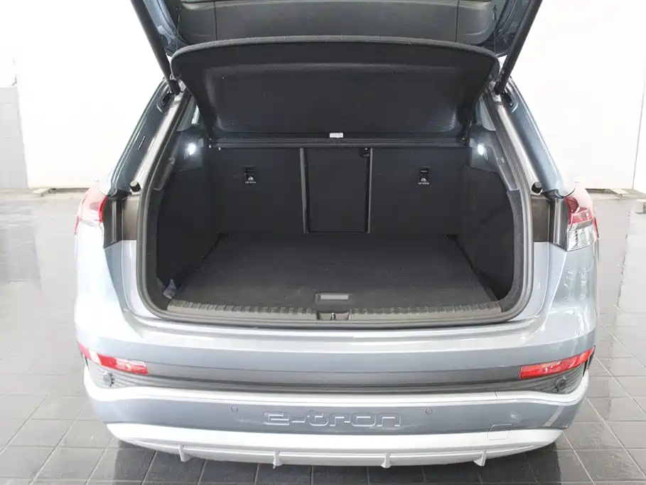 Audi Q4 e-tron 2024 40 e-tron Pioneer Edition фото 7