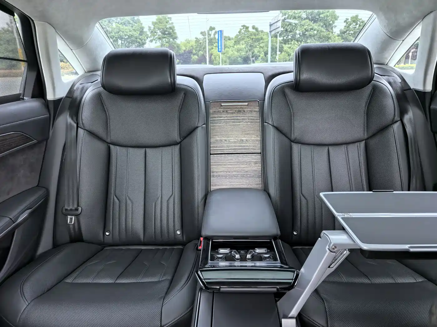 Audi A8 2019 Facelift Plus A8L 55 TFSI quattro Premium фото 17