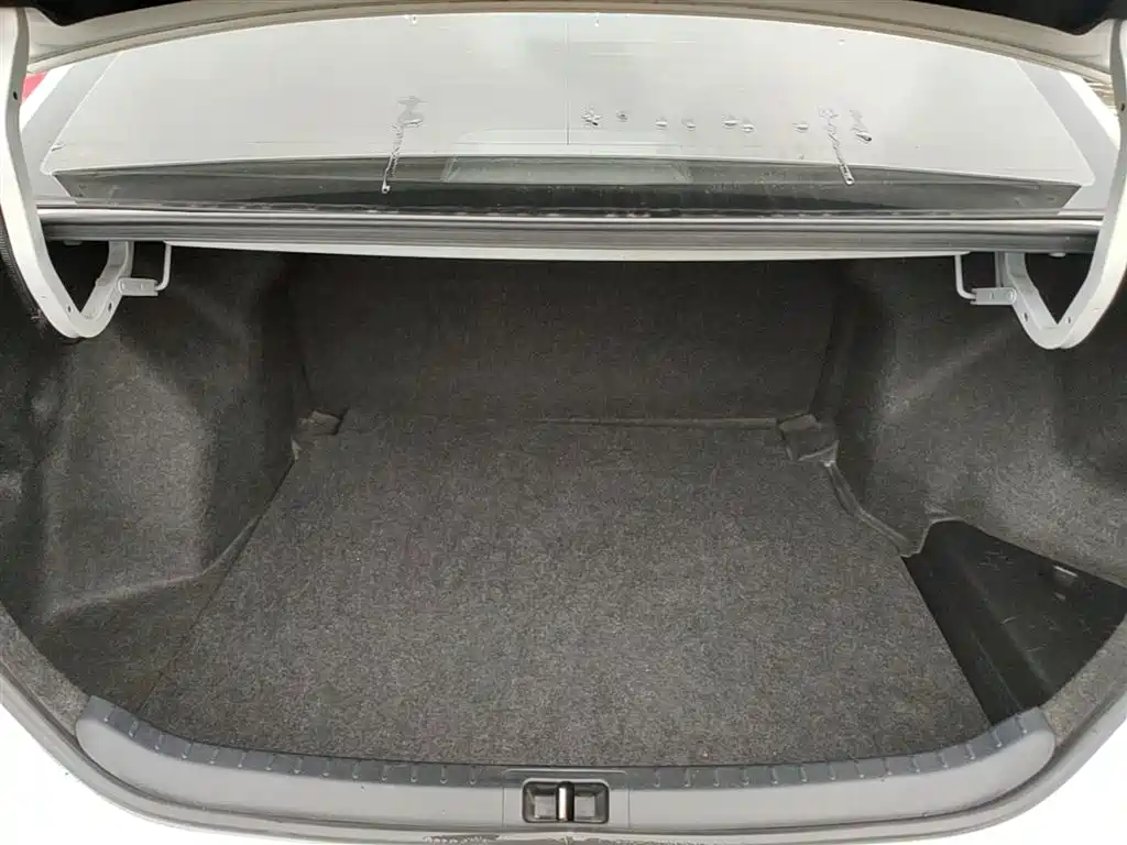 Toyota Corolla 2017 Facelift 1.2T S-CVT GL фото 19