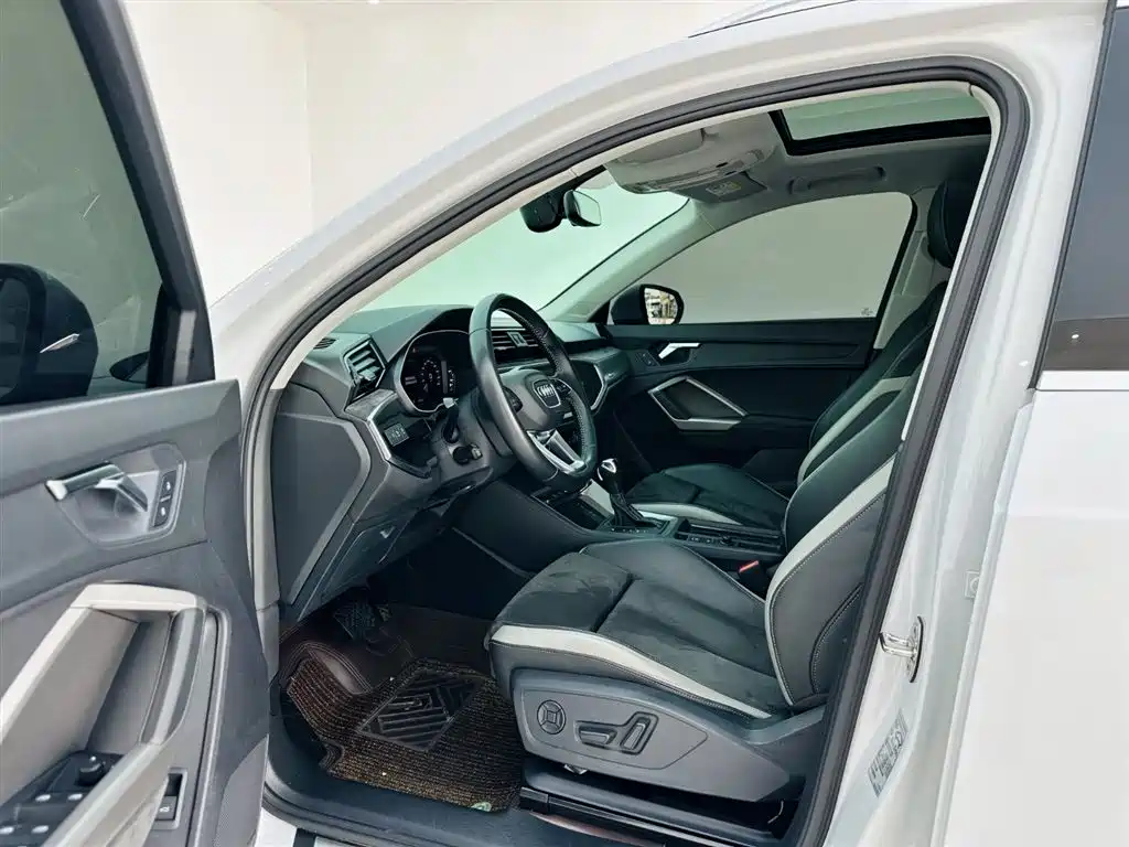 Audi Q3 2022 35 TFSI Progressive Dynamic фото 13