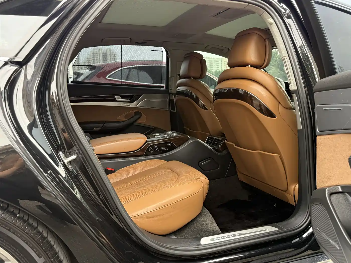 Audi A8 2014 A8L 45 TFSI quattro Exclusive фото 18