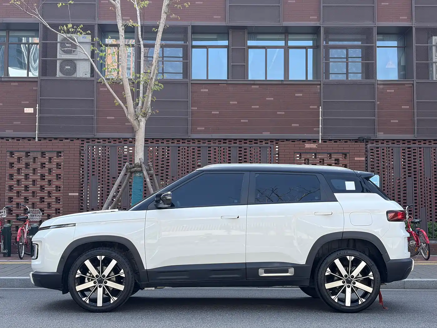 GEELY AUTOMOBILE GEELY ICON