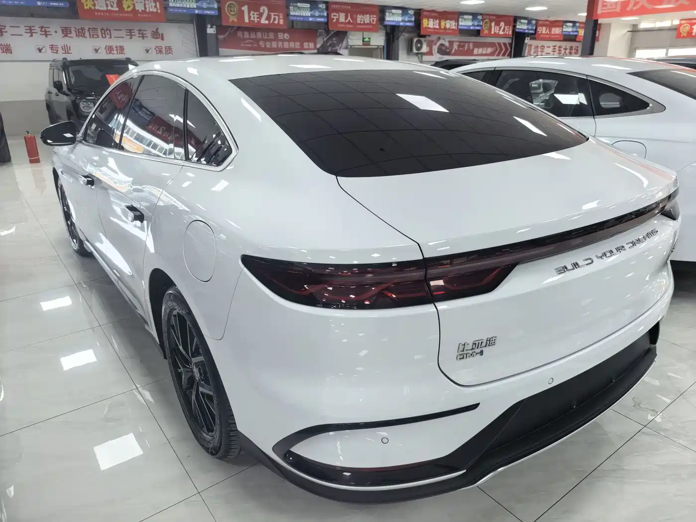 BYD Han 2023 DM-i Champion Edition 121KM Prestige фото 16