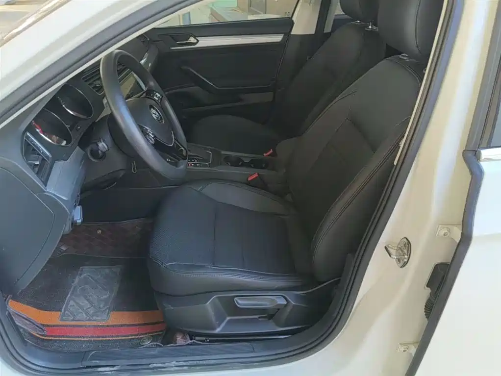Volkswagen Lamando 2018 230TSI DSG Trend Edition фото 15
