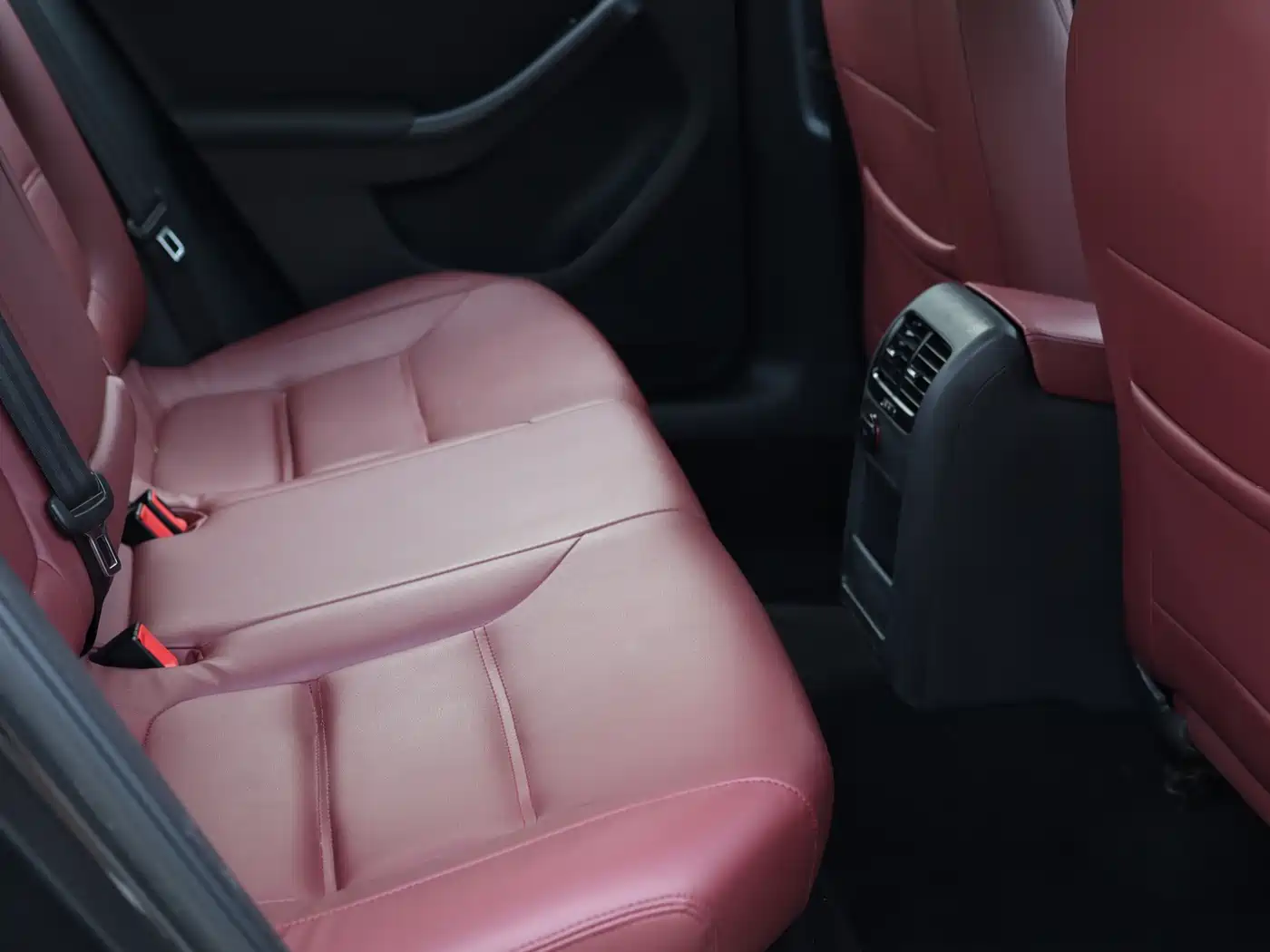 Volkswagen Sagitar 2014 Facelift 1.6L Automatic Comfort фото 35
