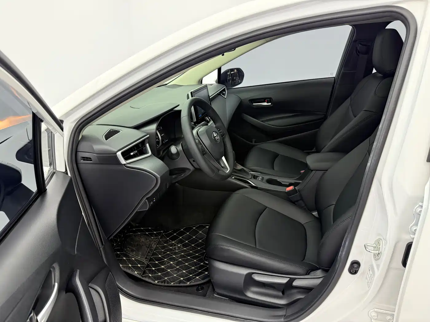 Toyota Corolla 2021 1.2T S-CVT Elite PLUS Edition фото 11