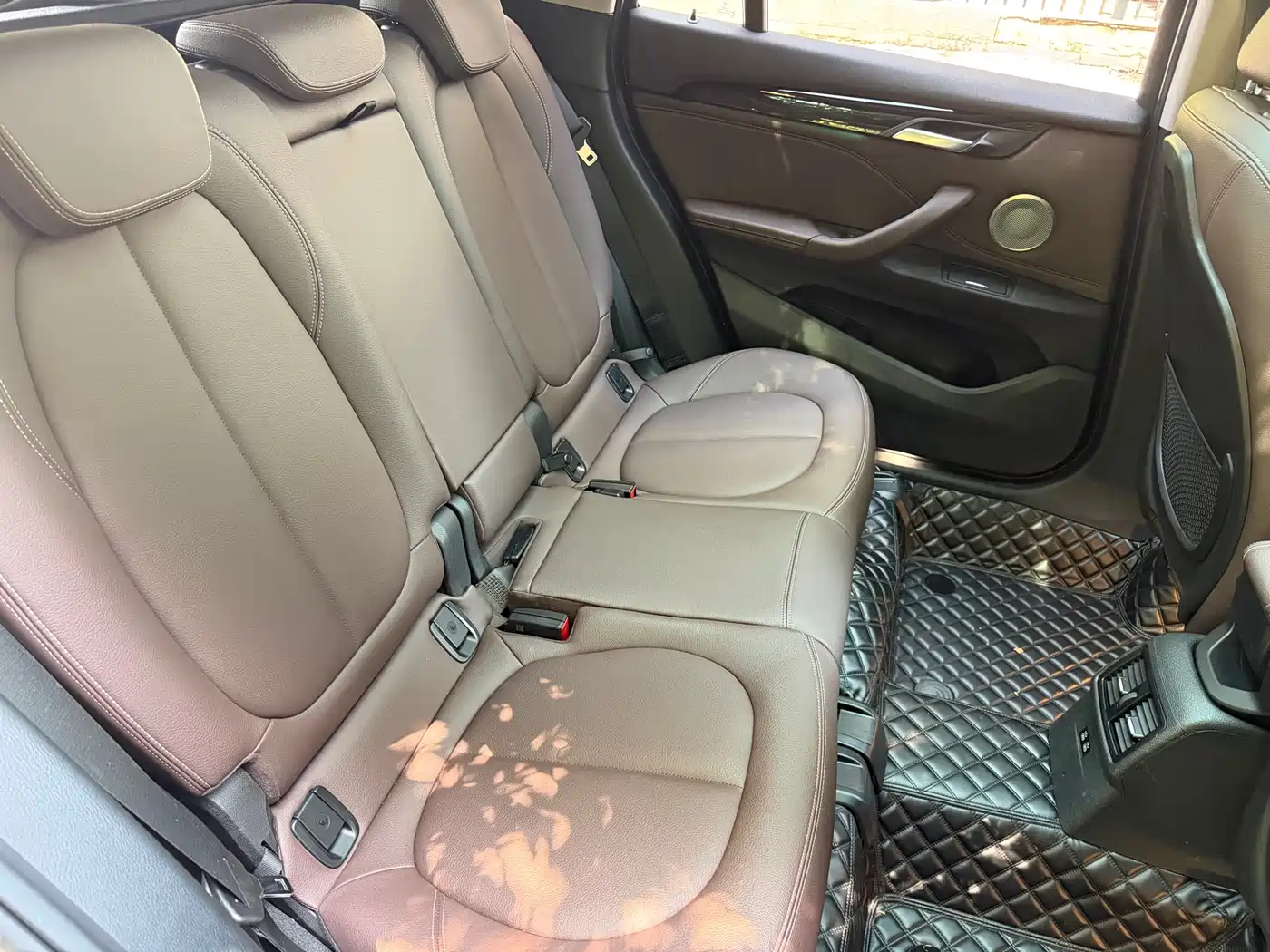 BMW X1 2021 sDrive25Li Leading фото 14