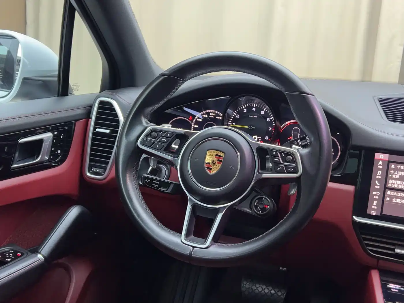Porsche Cayenne New Energy 2019 Cayenne E-Hybrid 2.0T фото 12