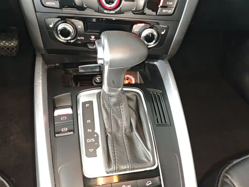 Audi Q5 2013 40 TFSI Technology фото 14