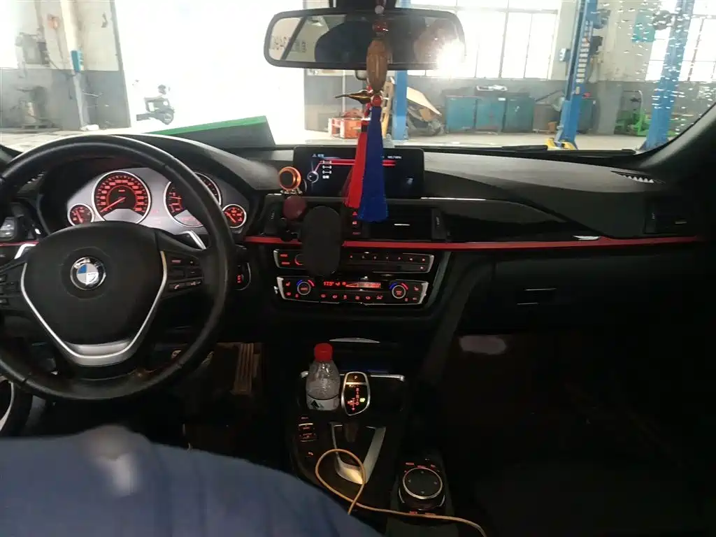 BMW 4 Series 2014 428i Convertible Sport Design Package фото 13