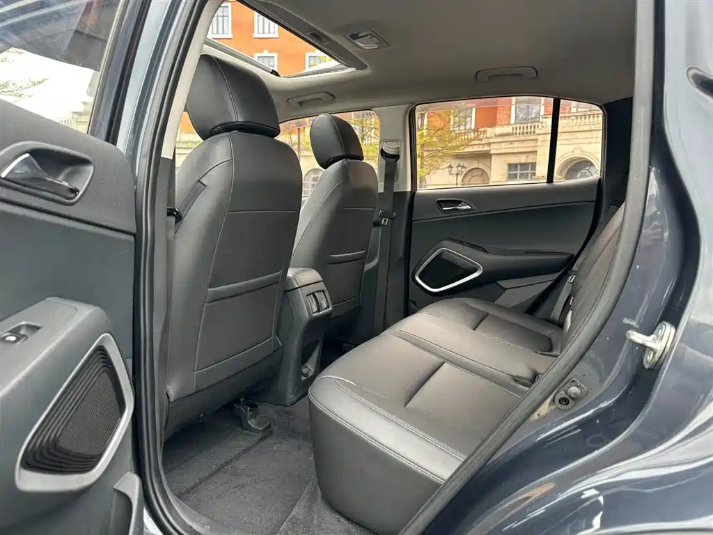 Hyundai Beijing Hyundai ix35 2018 2.0L Automatic 2WD Zhiyong·Enjoyment Edition фото 10