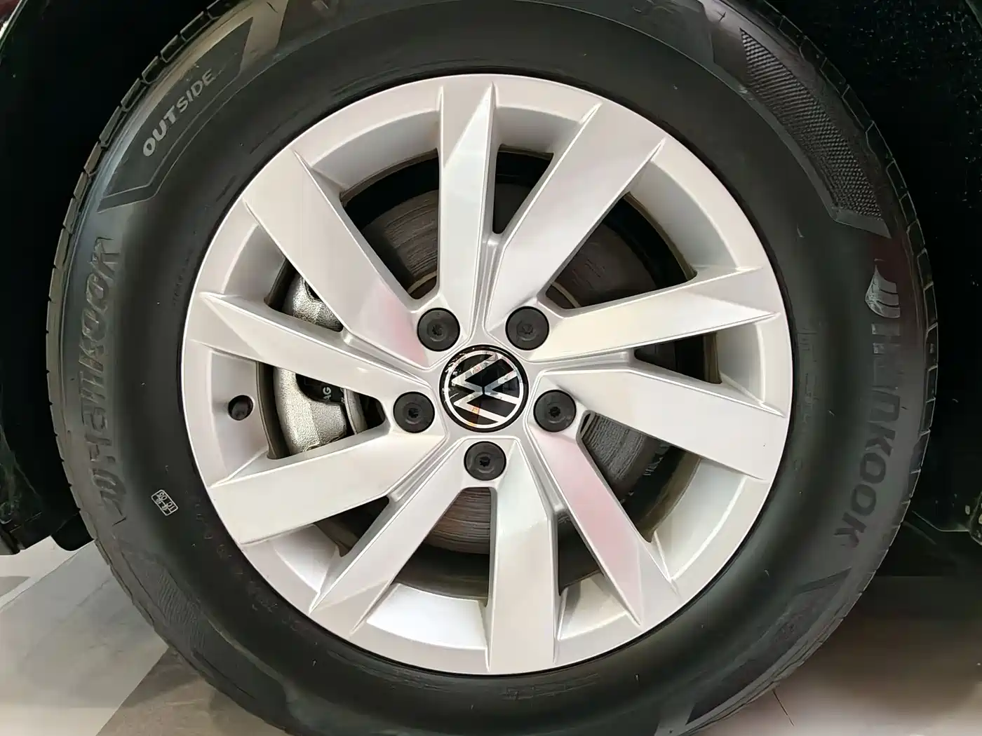 VOLKSWAGEN PASSAT NEW ENERGY