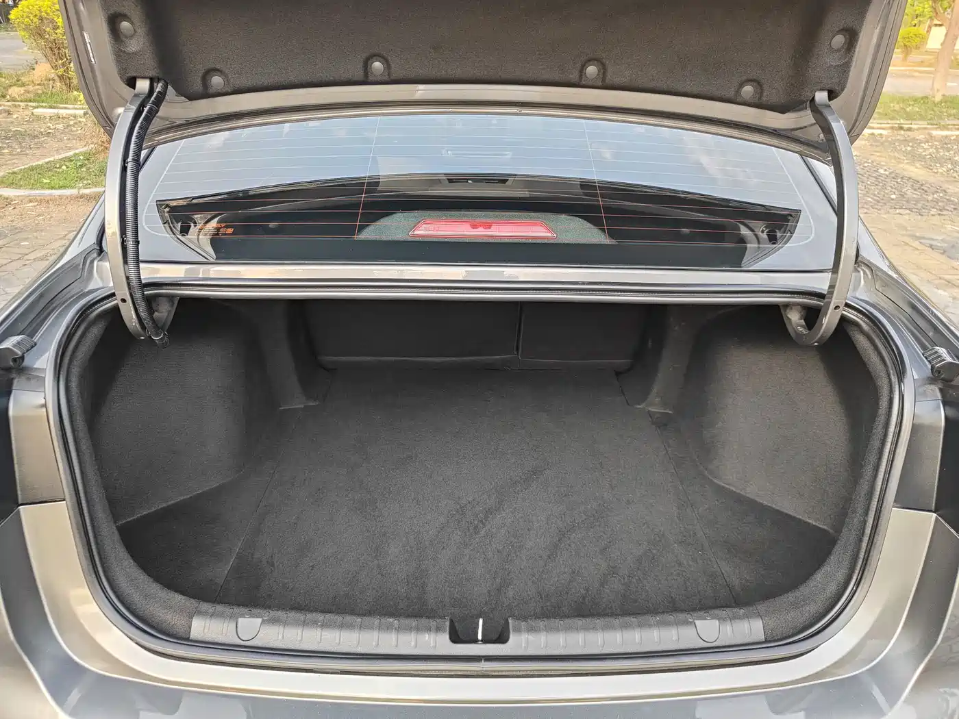 GEELY AUTOMOBILE EMGRAND