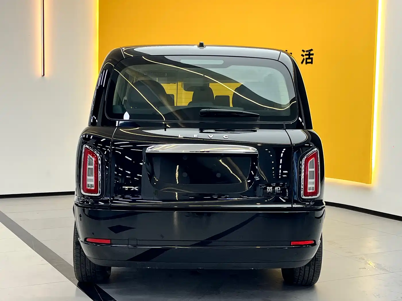 LEVC TX 2022 TX5 Extended Range Freedom Edition фото 5
