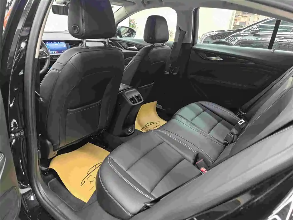BUICK REGAL