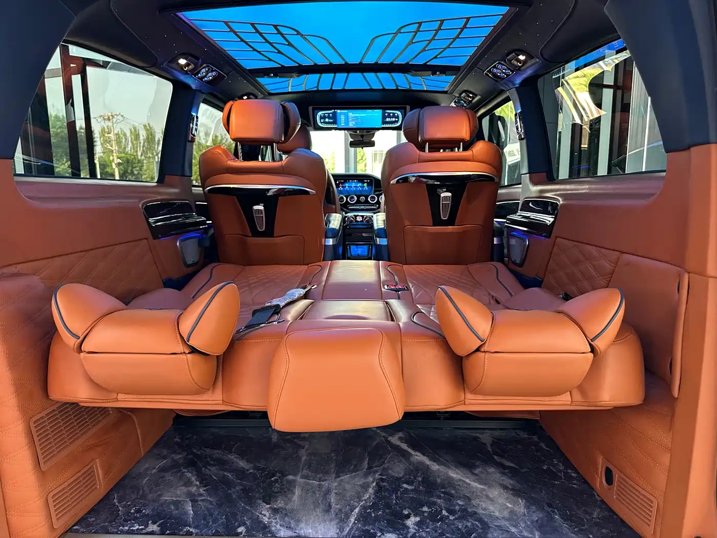 Mercedes-Benz Vito 2023 2.0T Business 7-Seater фото 22