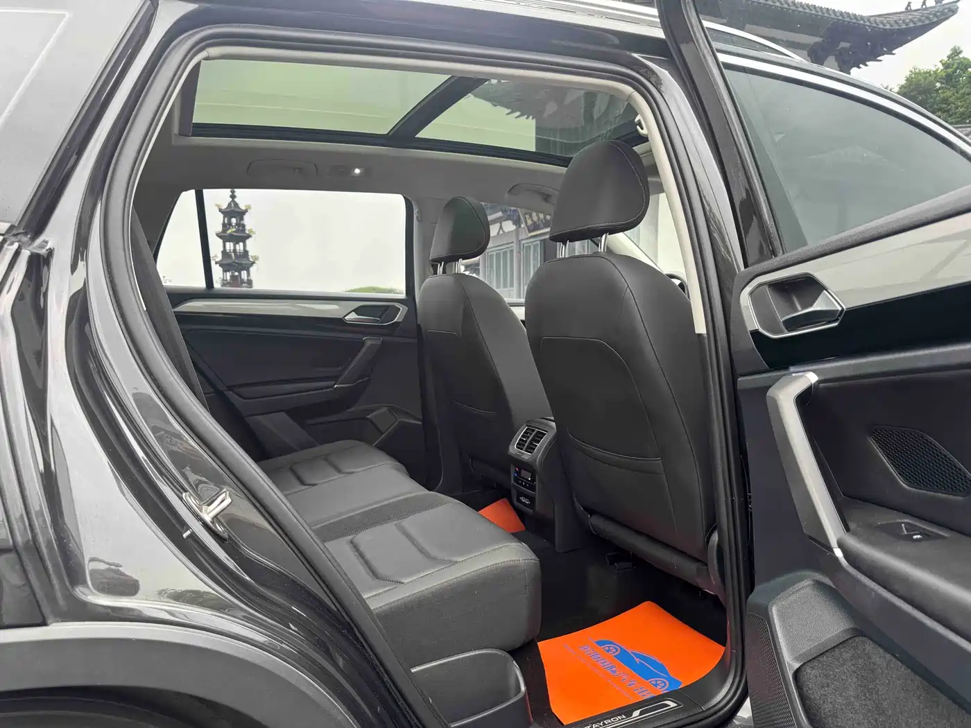 Volkswagen Tayron 2022 280TSI 2WD Luxury Smart Connect Edition фото 9
