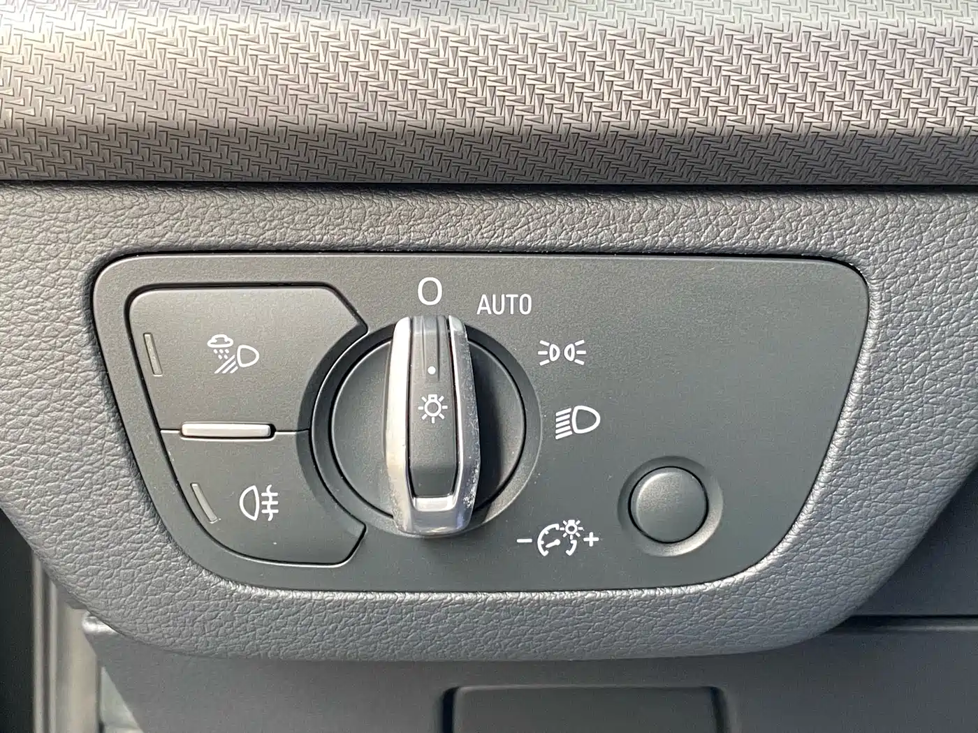 Audi Q5L 2024 Model 45 TFSI Luxury Dynamic фото 17