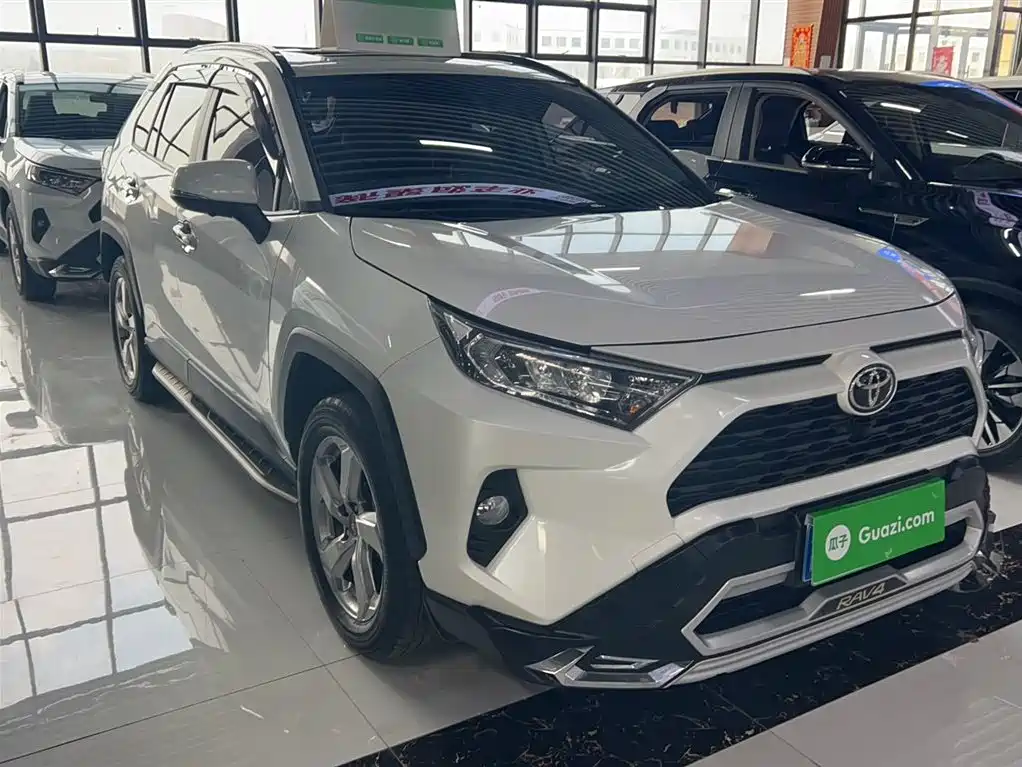 Toyota RAV4 Rongfang 2020 2.0L CVT 2WD Fashion PLUS фото 7
