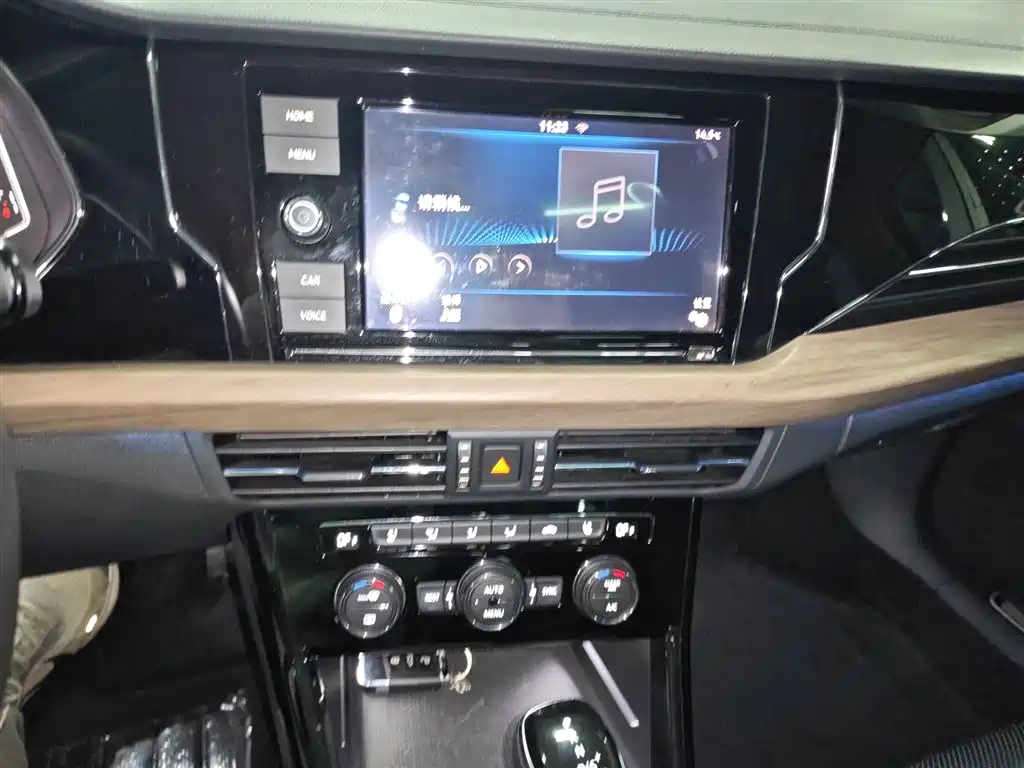 Volkswagen Passat 2019 Model 330TSI Luxury Edition China V фото 9