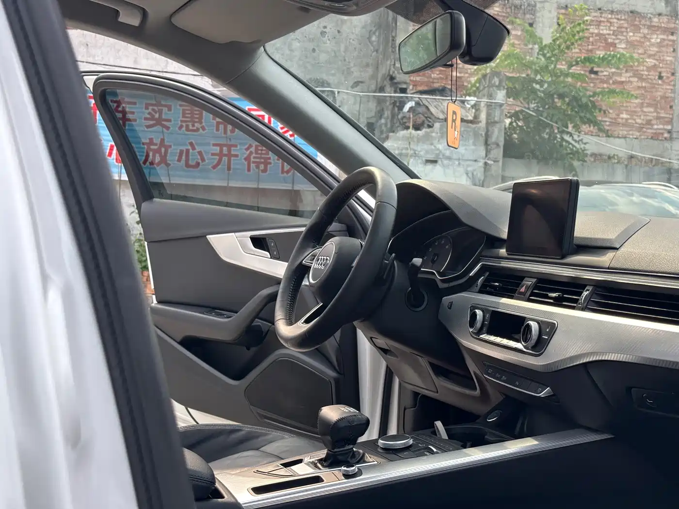 Audi A4L 2017 40 TFSI Fashion Edition фото 15
