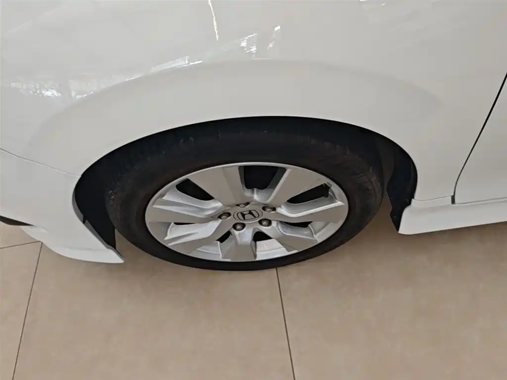 Honda Jade 2016 2016 1.8L Automatic Comfort Version 5-seater