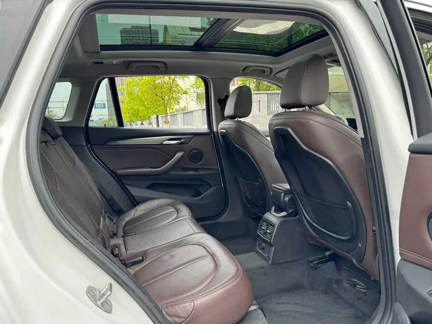 BMW X1 2018 sDrive18Li Premium Model фото 11