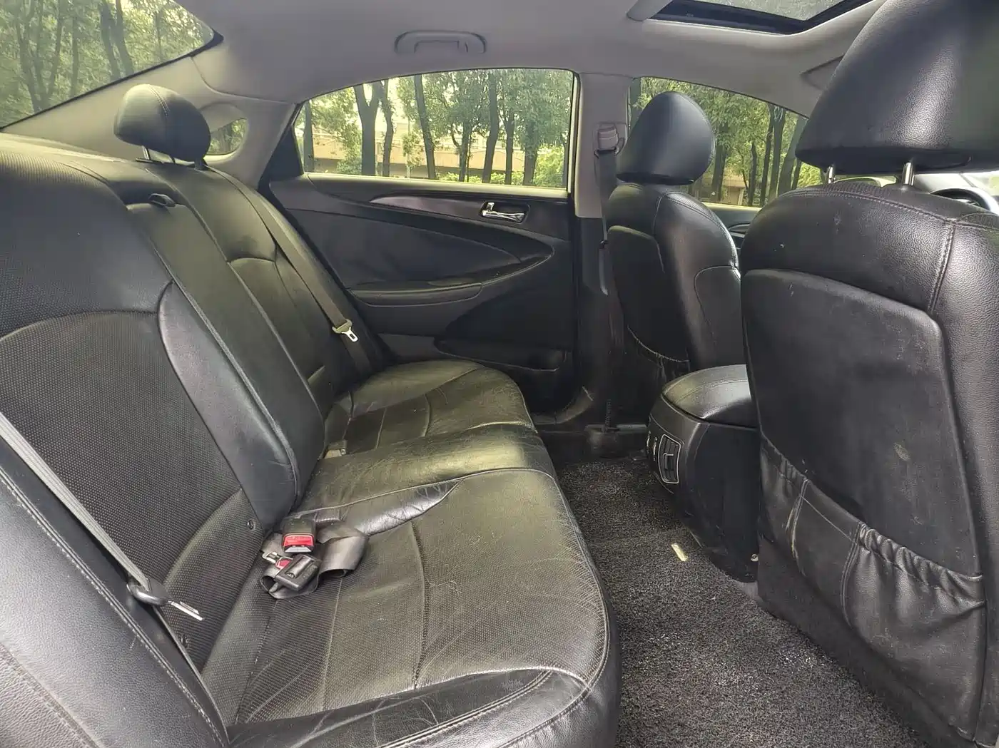 Hyundai Sonata 2013 2.0L Automatic Luxury Edition фото 4