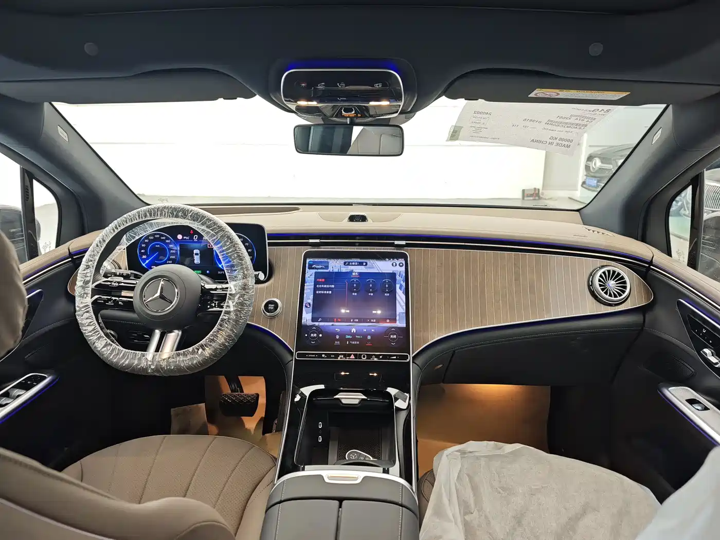 Mercedes-Benz EQE SUV 2024 500 4MATIC Luxury Edition фото 12