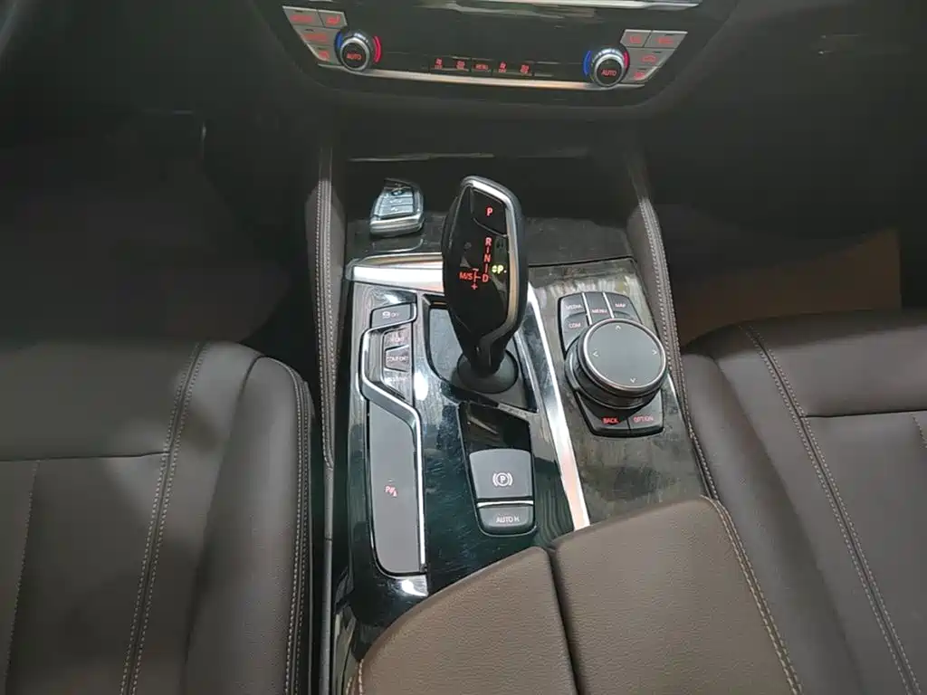 BMW 5 Series 2019 Facelift 525Li M Sport Package фото 14