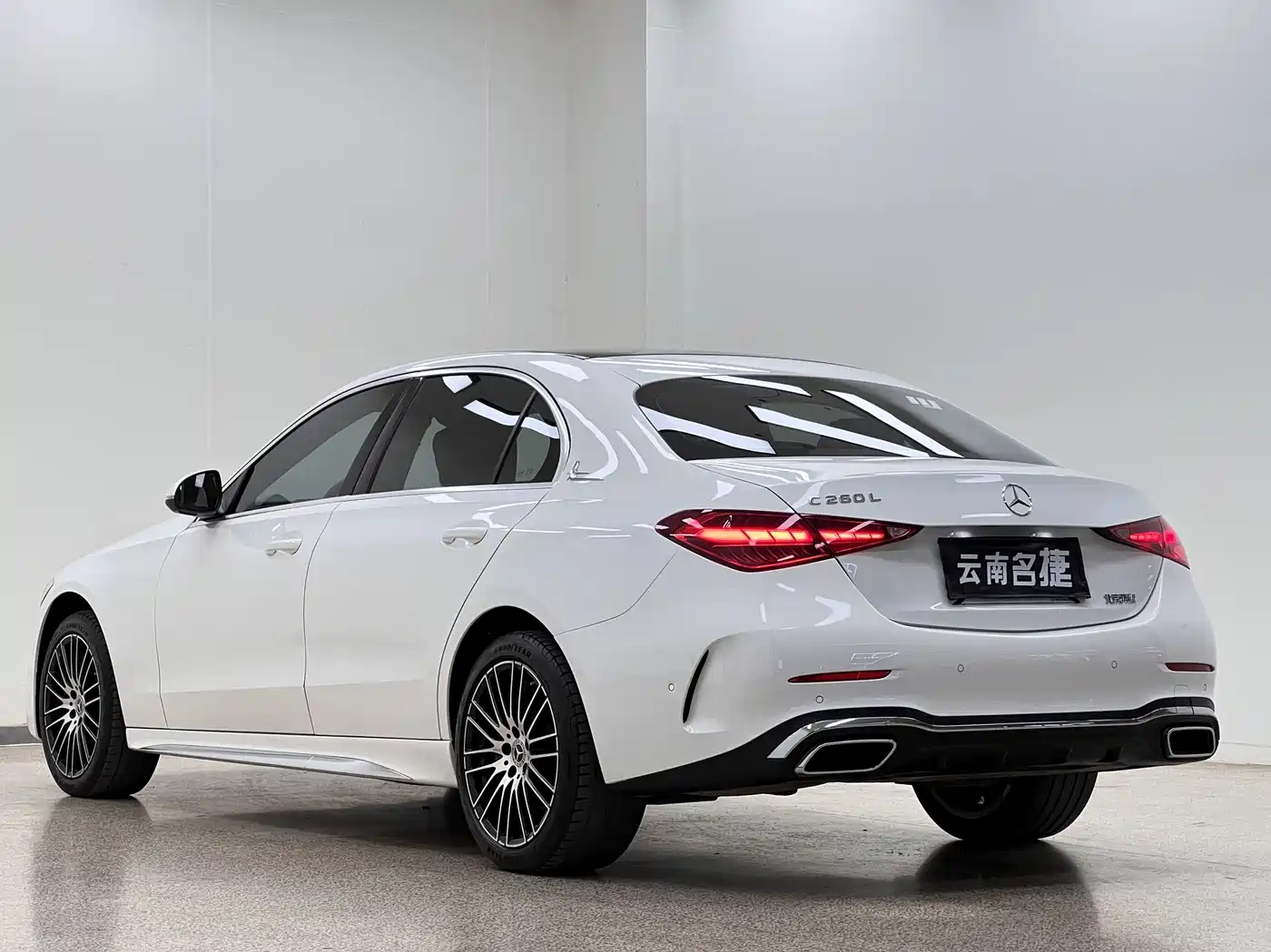 MERCEDES-BENZ C CLASS