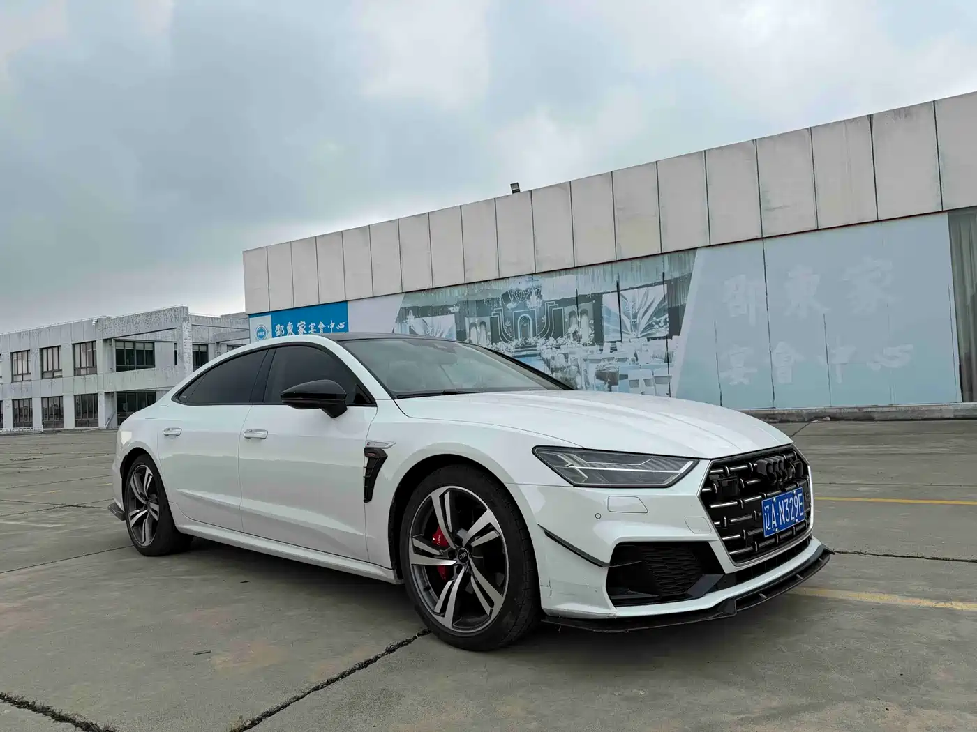 Audi A7L 2022 45 TFSI S-line Future Dream Edition фото 3