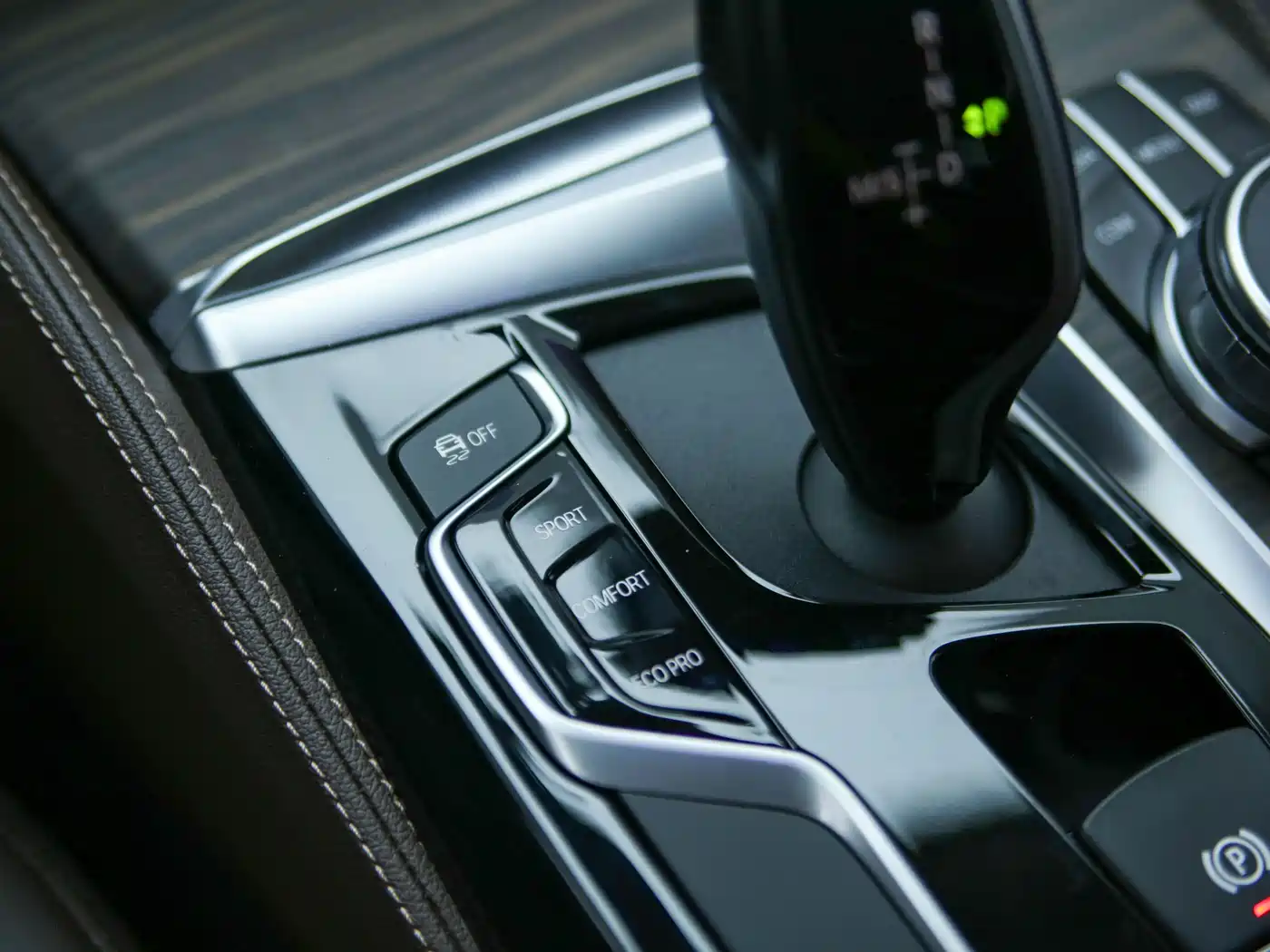 BMW 5 Series 2019 530Li Leading Luxury Package фото 12