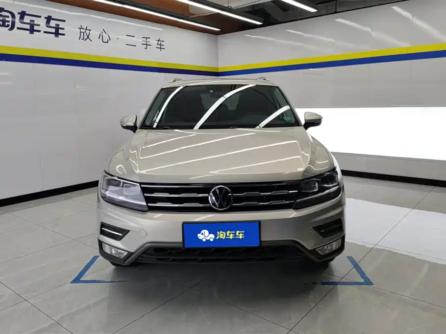 Volkswagen Tiguan L 2017 330TSI Automatic 2WD Luxury Edition фото 2