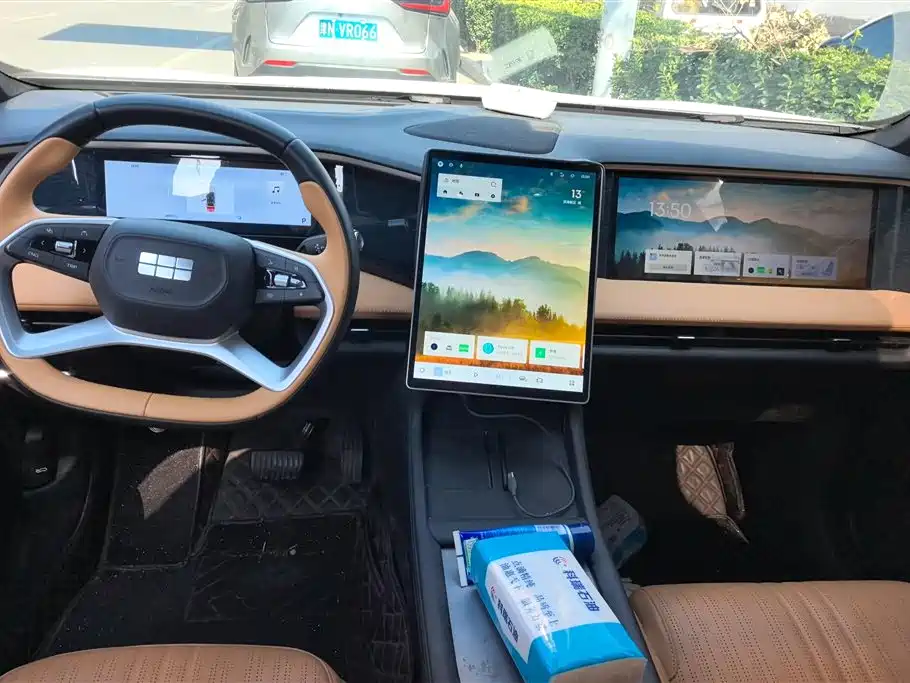 GEELY GALAXY GALAXY L7