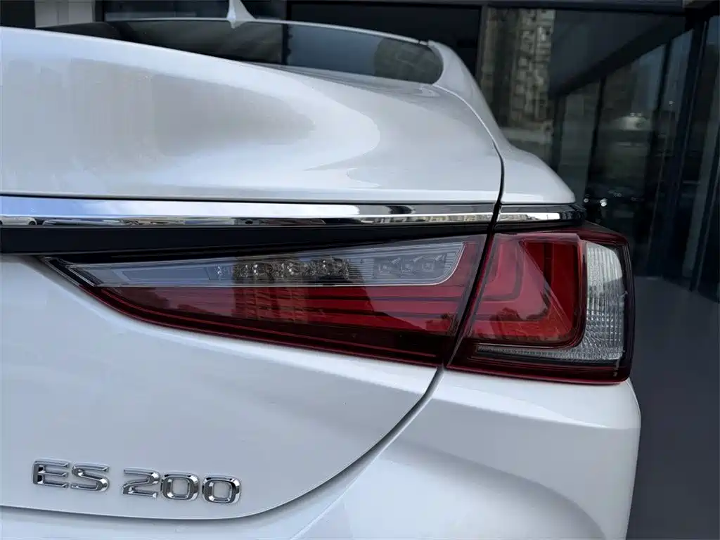 Lexus ES 2018 200 Excellence Edition China V фото 12