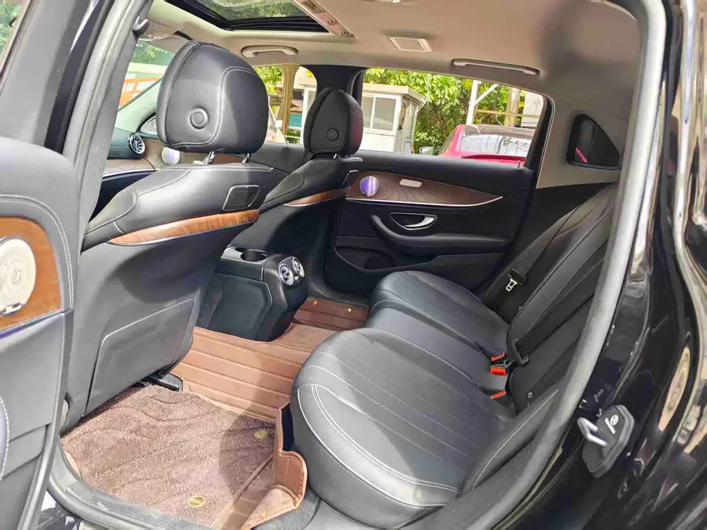 Mercedes-Benz E-Class 2016 E 200 L фото 12