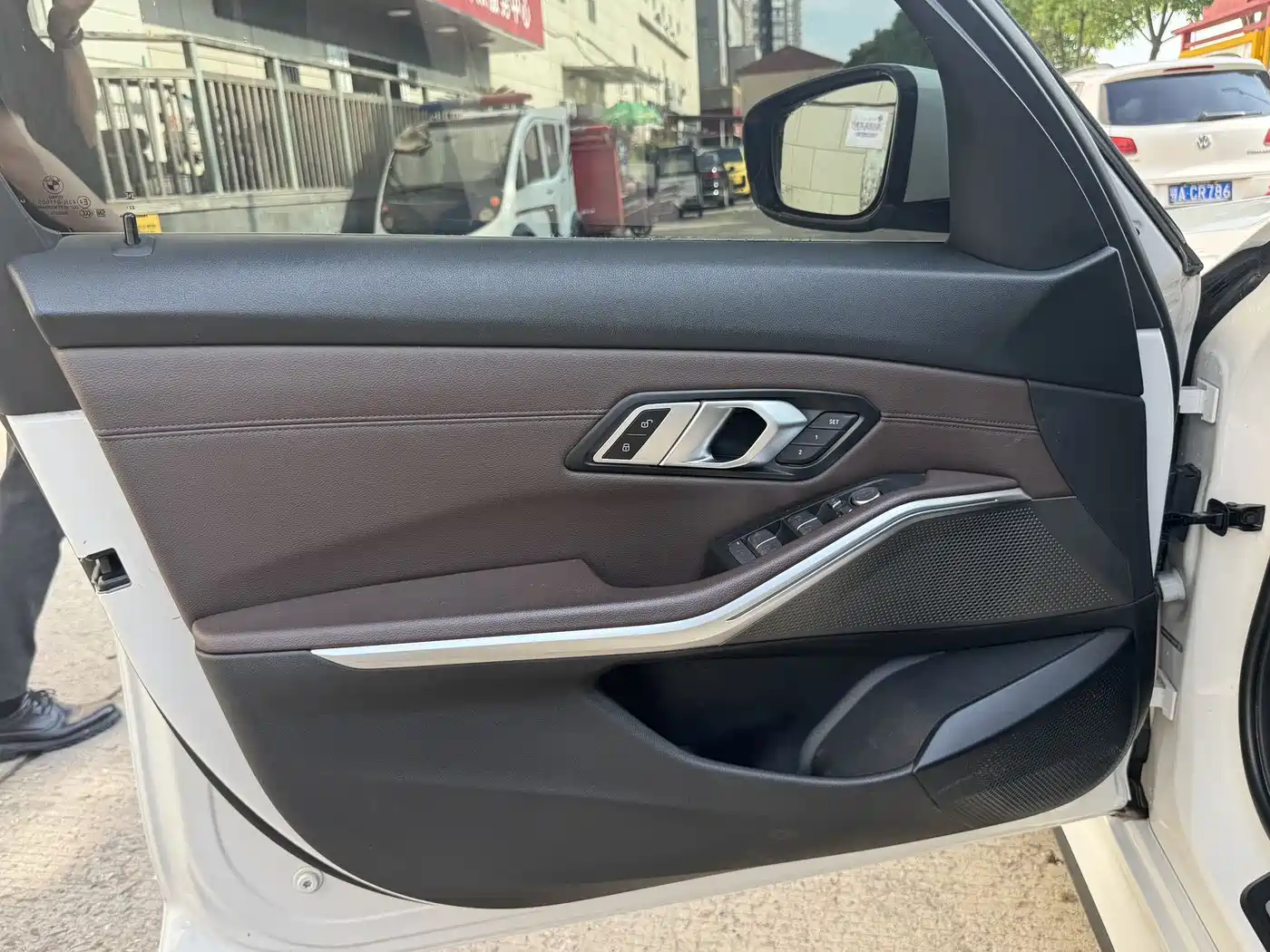 BMW i3 2022 eDrive 35 L фото 7