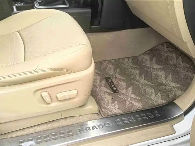 Toyota Prado (Import) 2015 2014 2.7L Automatic Luxury