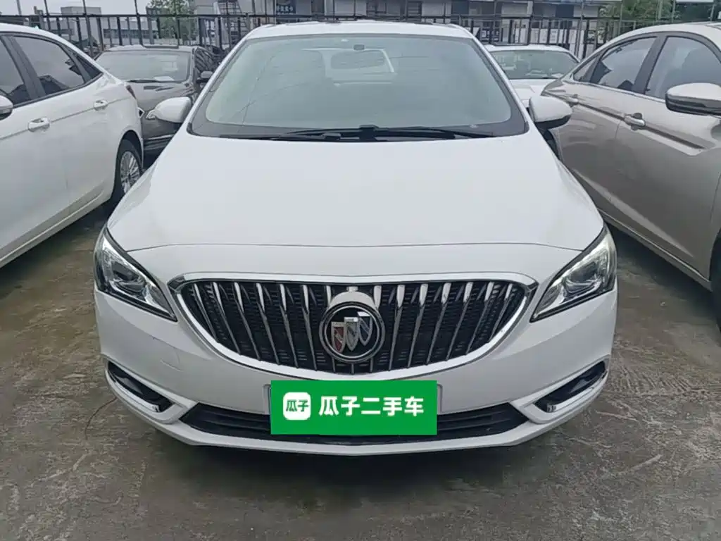 Фото 3 - Buick Verano