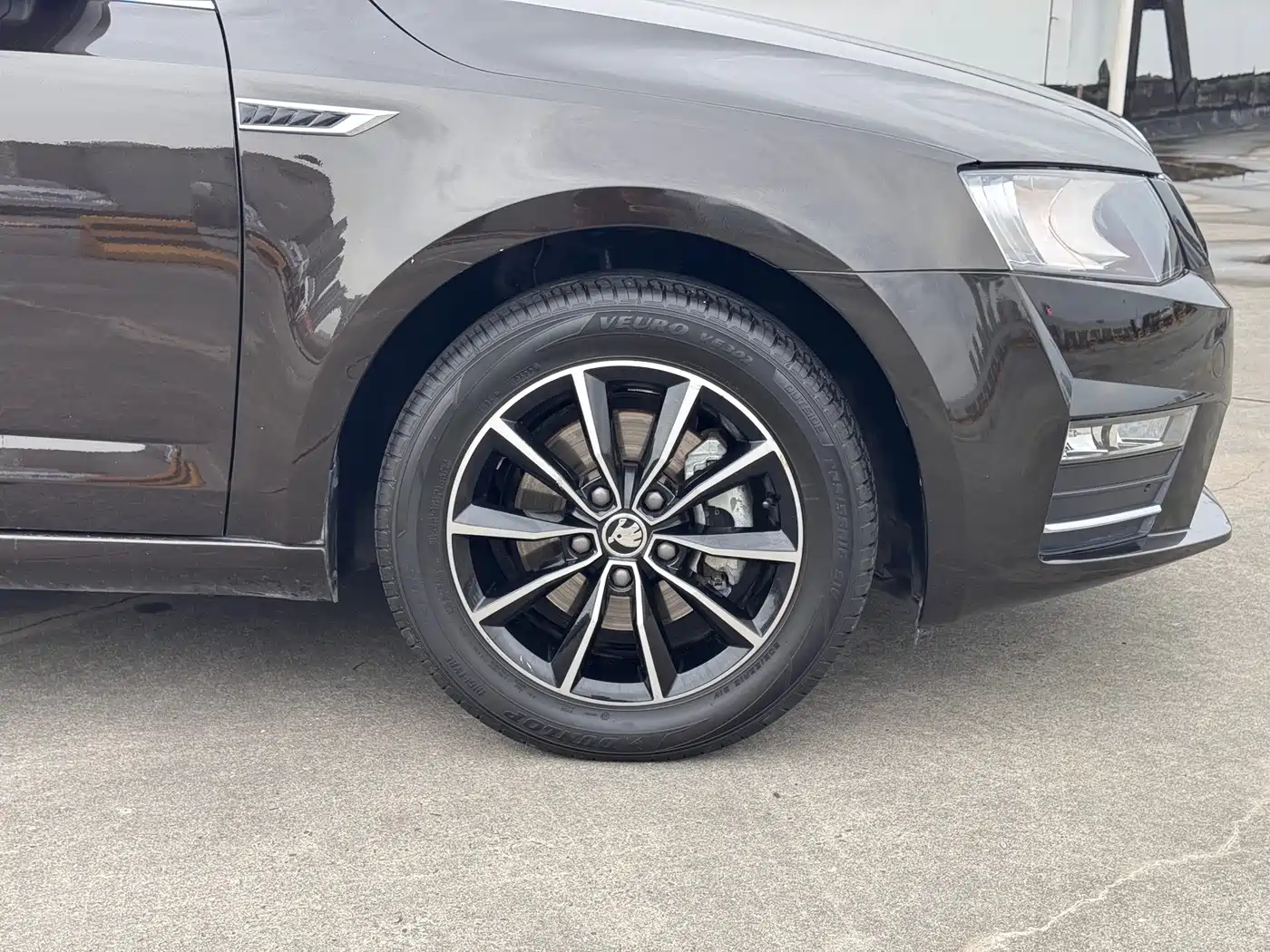 Škoda Octavia 2017 1.6L Automatic Smart Edition фото 10
