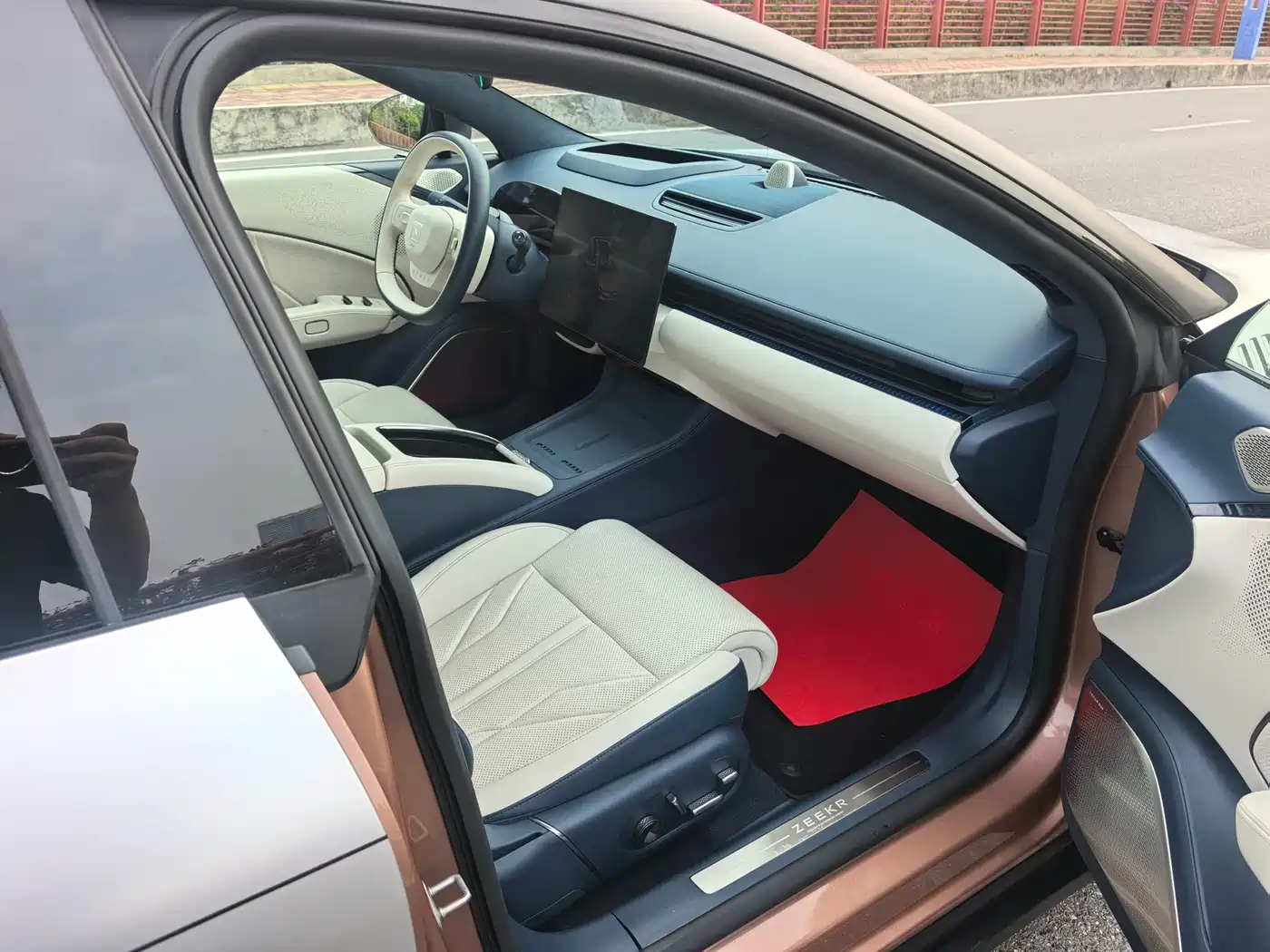 ZEEKR EXTREME KRYPTON 007