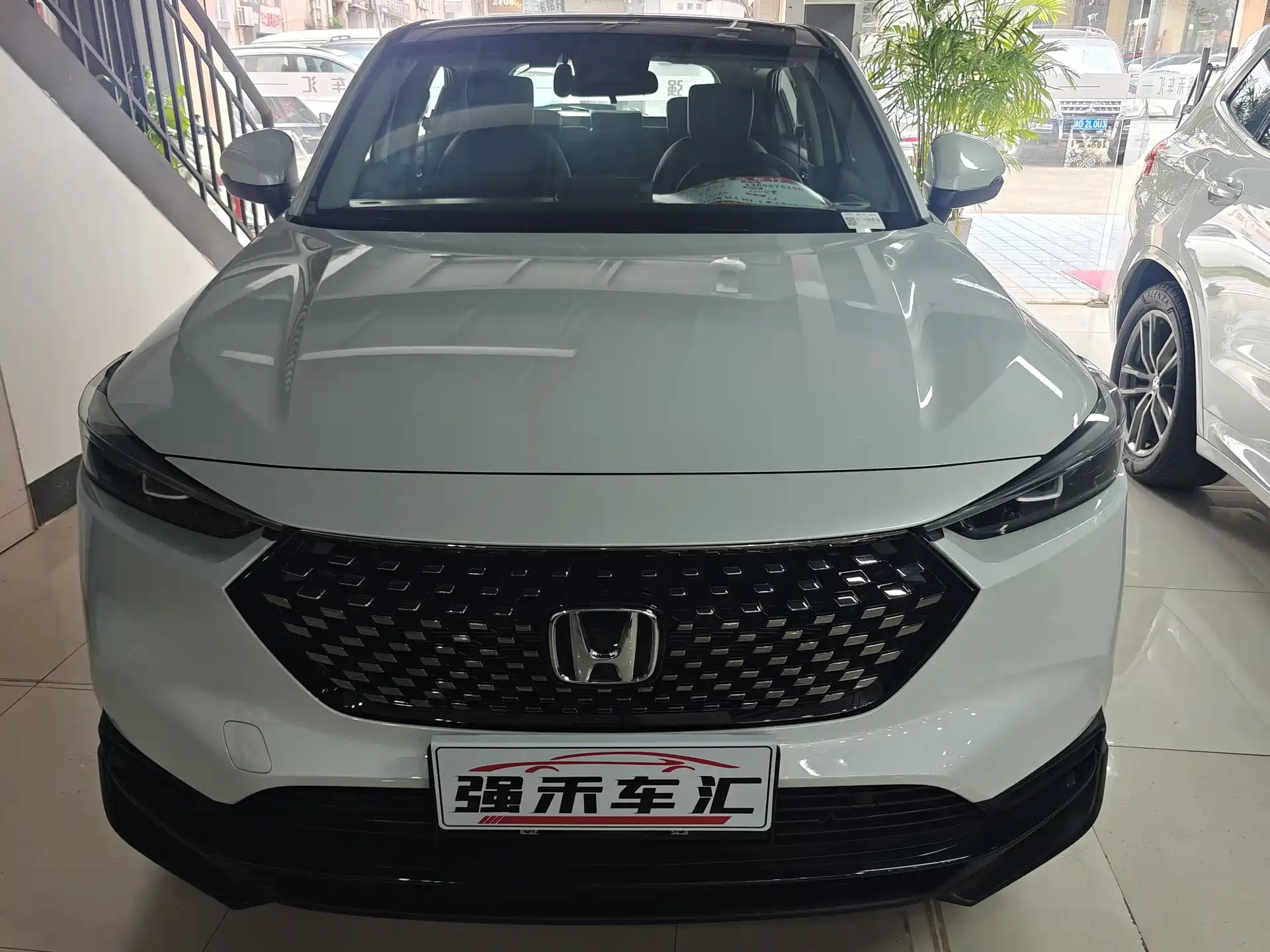 Фото 2 - Honda XR-V